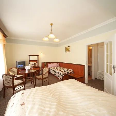 فندق & Wellness Harmonie Mariánské Lázně