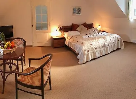 & Wellness Harmonie فندق 3*